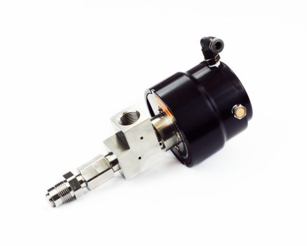 13903-2-2-2 Side Inlet, High Performance Valve, 13841 Adapter